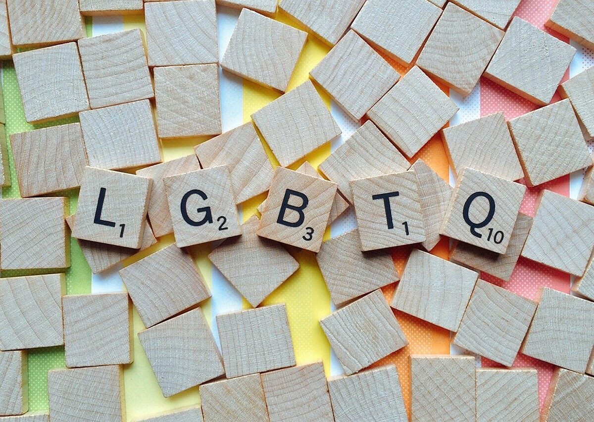 LGBTQ+ Youth Relationships: A Guide to Resources & Support